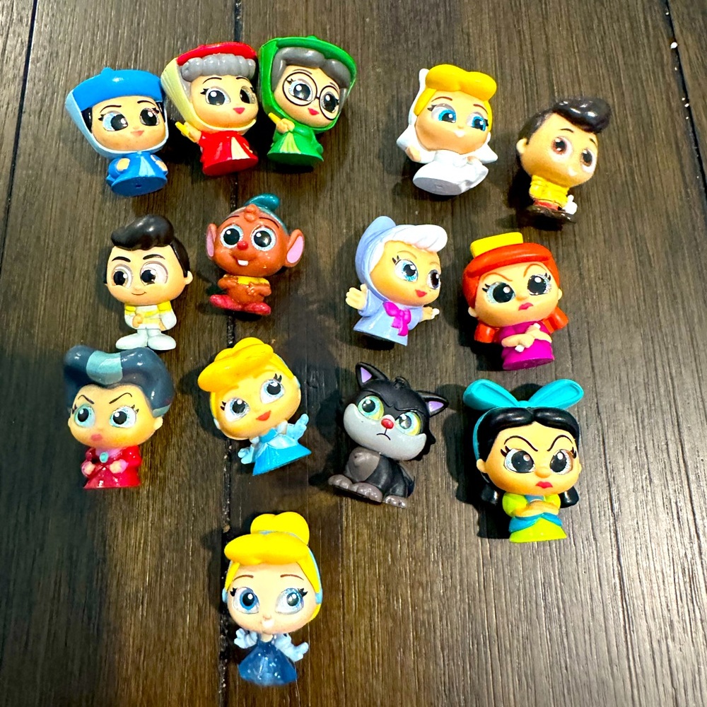 Disney doorables Cinderella